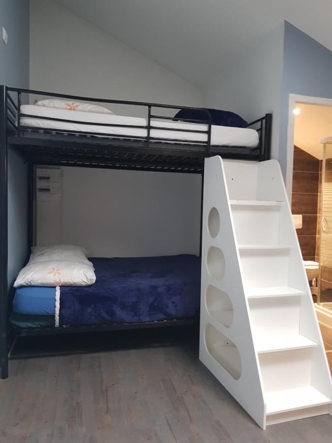 Les Studios De La Rose Des Vents Sathonay-Camp Ngoại thất bức ảnh